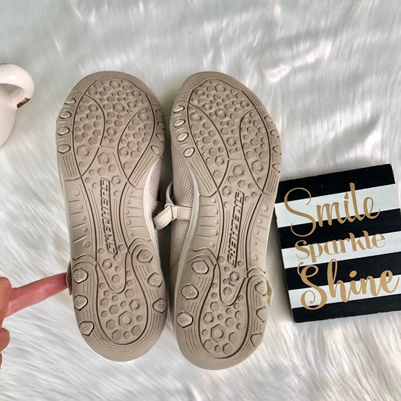 Sketchers Skid Free Sneakers Women’s Size 8 - Picture 8 of 8